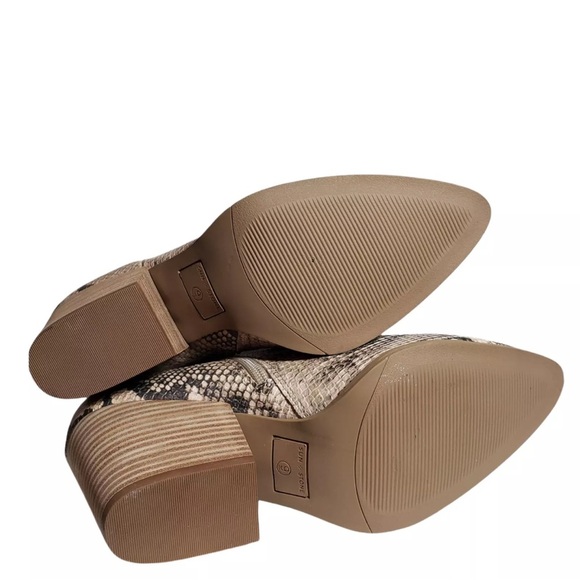 Sun + Stone Womens Ivory Snake Print Block Heel Pointed Toe Zip Ankle Boots Sz 8 - Picture 7 of 9